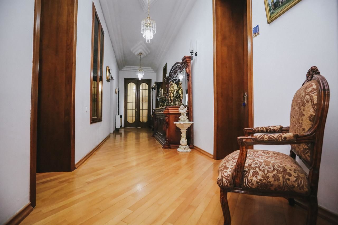 Отель Hotel King Tamari Кутаиси-19