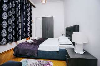 Отель Hotel King Tamari Кутаиси Стандартный двухместный номер с 1 кроватью-4