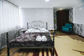 Отель Hotel King Tamari Кутаиси Стандартный люкс-7