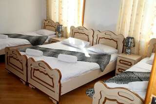 Отель Hotel King Tamari Кутаиси Четырехместный номер-3