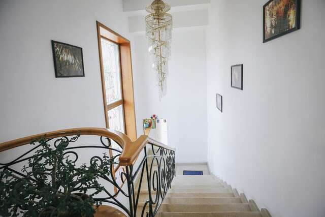 Отель Hotel King Tamari Кутаиси-32